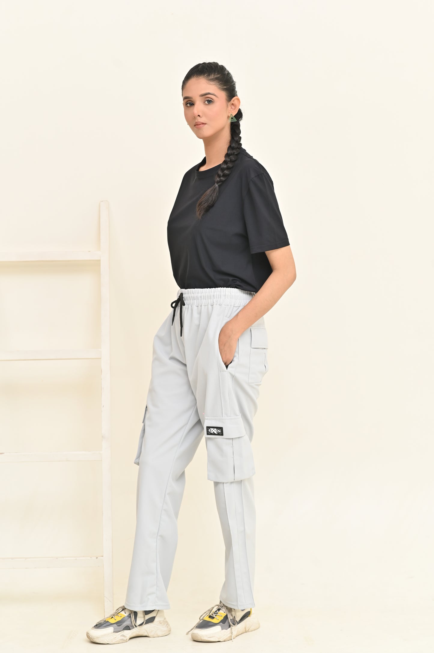 Women 6 Pockets Cargo Trouser #T01